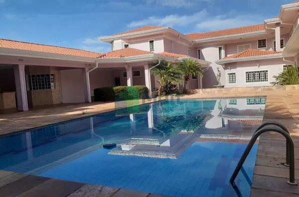 Casa para Venda e Locação – 5 quartos – 706,35 m² – 7 banheiros – Bairro Jardim Canadá – Ribeirão Preto/SP