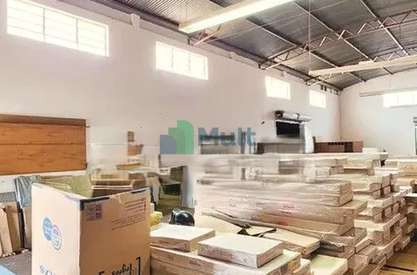 Galpão Comercial em excelente localização no Bairro Jd. Maria Goretti com terreno de 610m² e 454m² de área construída, próximo ao SUS.