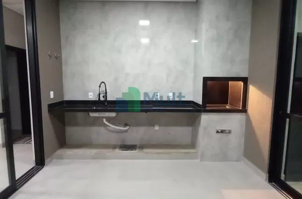 Casa Nova localizada no Condomínio Vivendas da Mata com terreno de 273, 62m² e 172 de área útil.