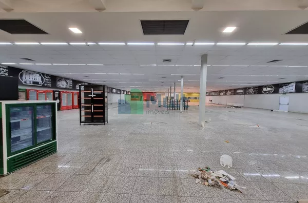 Área Comercial para Locação – 4 salas, 6 banheiros – 5.278,00 m² – Bairro Ipiranga | Ribeirão Preto/SP