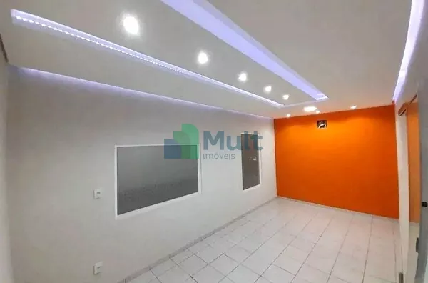 Excelente Oportunidade para montar sua empresa em Avenida movimentada com 465m² de área útil.