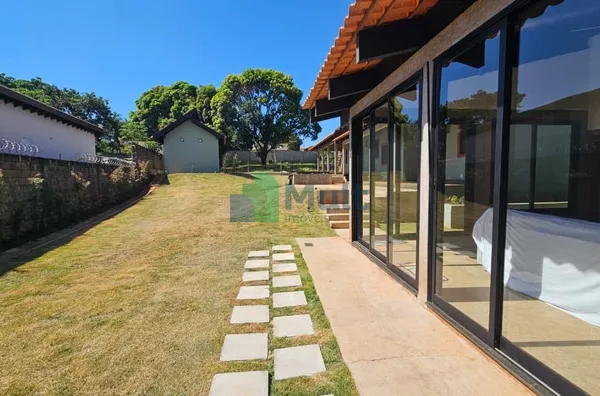 Chácara localizada no Recreio São Lourenço com 1.850m² em ótima localização, próximo a Pedreira Inderp; zona sul, 9 km da Av. João Fiusa.