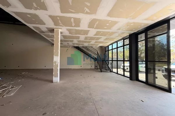 Galpão para Locação – 1 sala, 3 banheiros – 840,00 m² – Bairro Jardim Cristo Redentor | Ribeirão Preto/SP