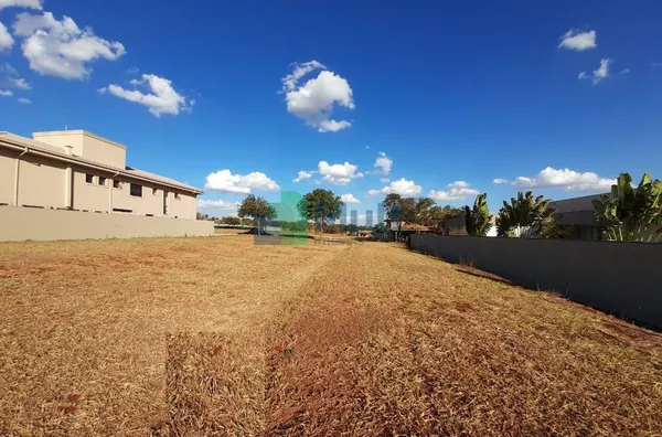 Terreno à venda, 1500 m² por R$ 1.440.000 - Fazenda Santa Maria - Cravinhos/SP