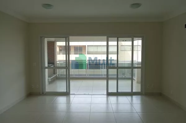 Apartamento em excelente localização ao lado do Pq. Raya com 144m² de área privativa.