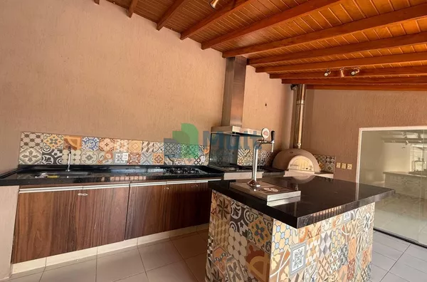 Casa para Venda e Locação – 3 quartos – 301 m² – 3 banheiros – Bairro City Ribeirão – Ribeirão Preto/SP