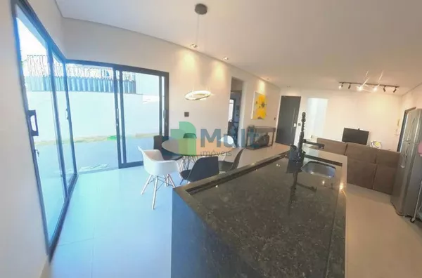 Sobrado dentro do Cond. Vivendas da Mata ( portal jatobá) com terreno de 300m² e 175m² de área útil.
