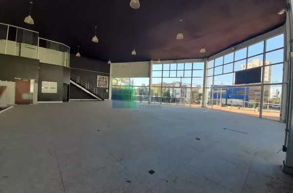 Salão Comercial de Esquina - Zona Sul