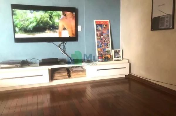 Apartamento em ótima localização no Jd. Paulistano com 146,76 m² de área útil.