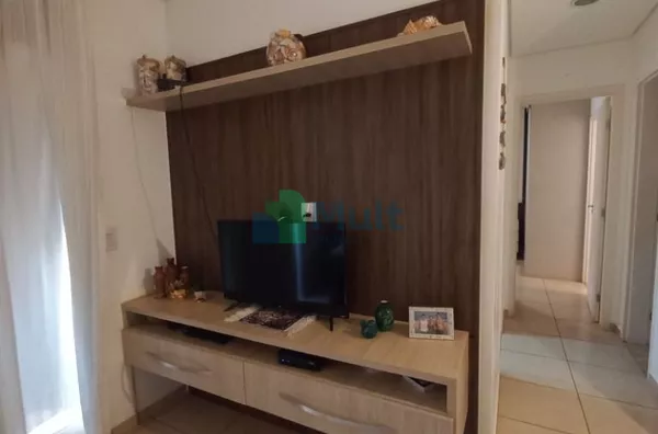 Apartamento em ótima localização no Bairro Jd. Anhanguera, face sombra, 62,13 m² de área útil.