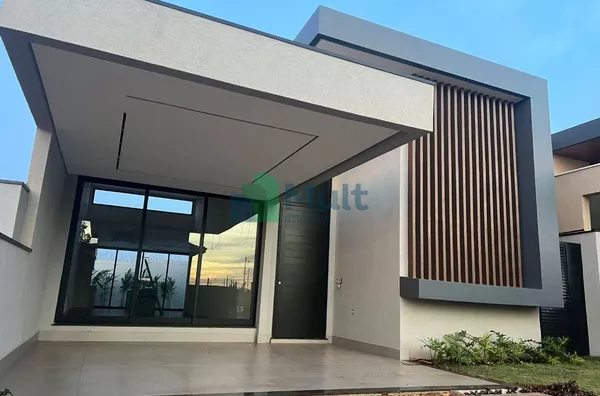 Casa no Condomínio Quinta da Mata 2 250m² de terreno e 172m² de construção, 3 suíte,