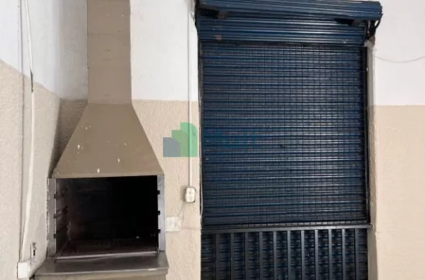 Salão Comercial com Piso frio / Pintura Nova / Laje, localizado no Bairro Campos Elísios com 70m² de área privativa.