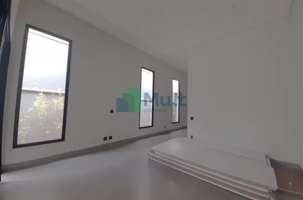 Casa Térrea em condomínio de alto padrão....