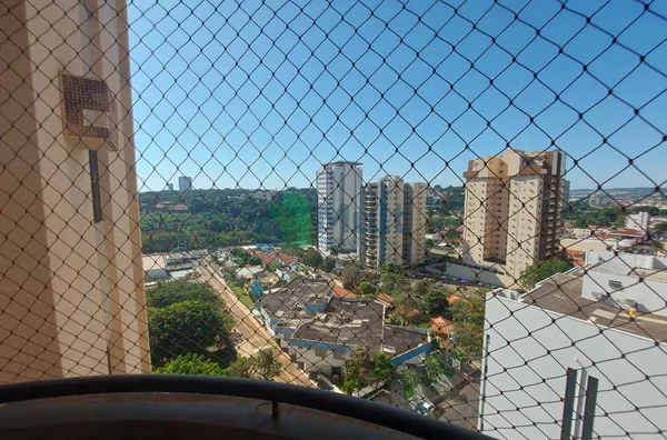Apartamento em ótima localização na Av Portugal com 125,89 m².