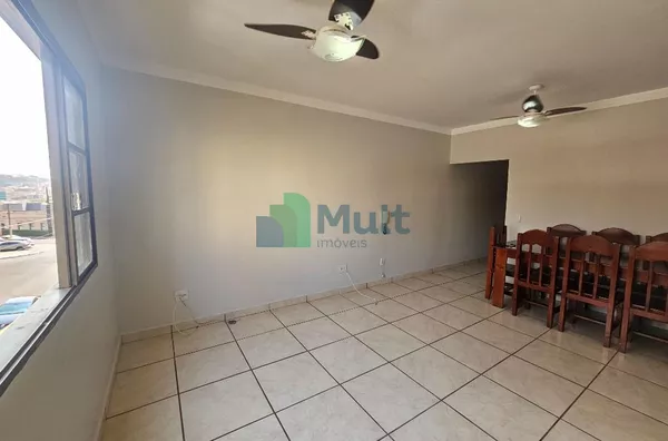 Apartamento em excelente localização no Bairro Vila Seixas entre as principais avenidas:  Portugal, Independência e Vargas com 68m², 2 suítes.