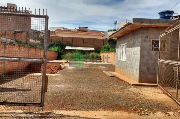 Área para alugar, 430 m² por R$ 4.500/mês - Jardim Palma Travassos - Ribeirão Preto/SP