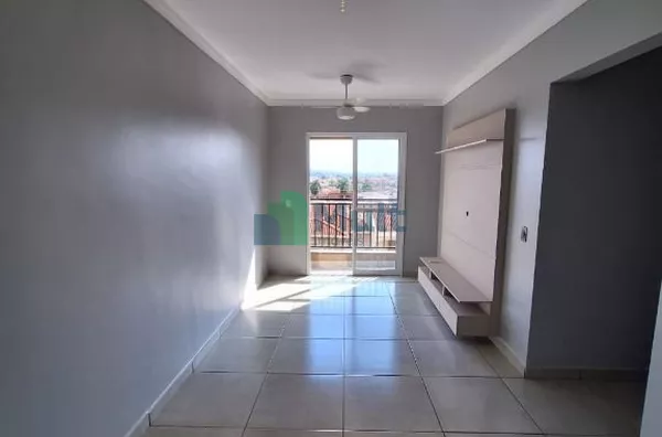 Apartamento em excelente localização no Bairro Sumarezinho com 61m² de área privativa.