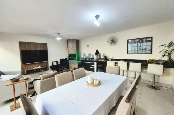 Casa com 3 quartos à venda, 160 m² - Parque dos Lagos - Ribeirão Preto/SP