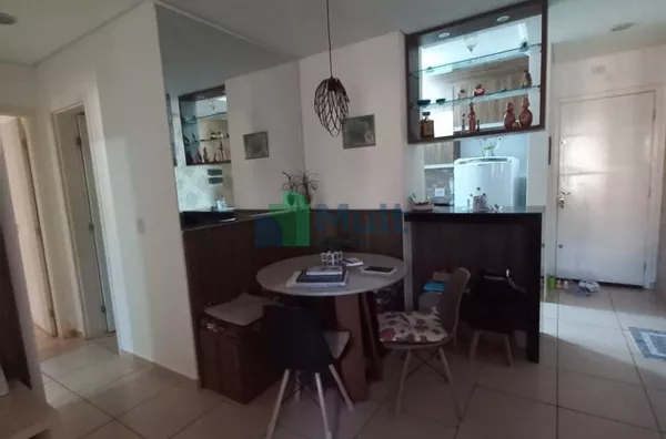 Apartamento em ótima localização no Bairro Jd. Anhanguera, face sombra, 62,13 m² de área útil.