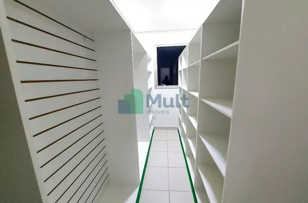 Sala Comercial no Centro Empresarial Jd. Botânico com 48m² de área útil.