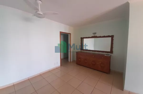 Apartamento com 153m², 2 vagas com valor único.