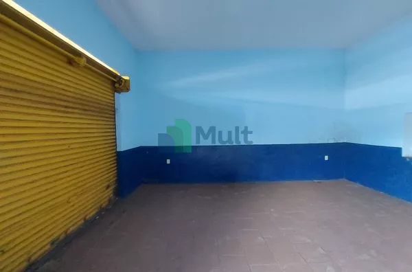 Salão Comercial na Av. Saudade em ótima localização.