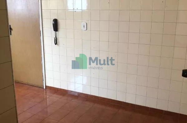 Apartamento em ótima localização próximo Shopping Santa Úrsula  com 92m² de área privativa.