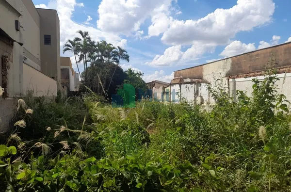 Oportunidade!!!Terreno Misto próximo Avenida João Fiúza