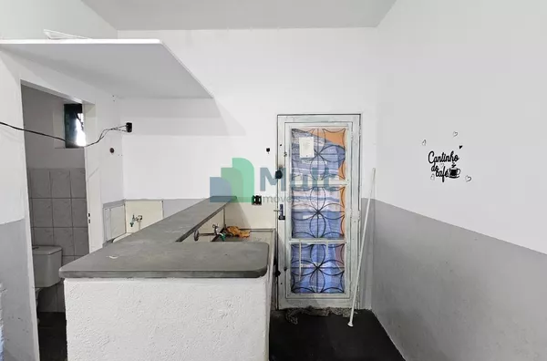 Sala Comercial em ótima localização no Bairro Jardim Paulista com 28m², próximo à Av Treze de Maio, quase em frente a antiga  Doce Festa.