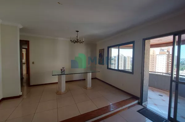 Apartamento em ótima localização na Av Portugal com 125,89 m².