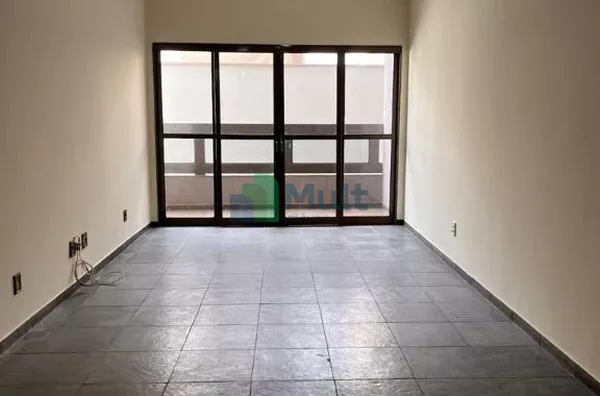 Apartamento localizado no Bairro  Jd. Irajá com 98,44m²