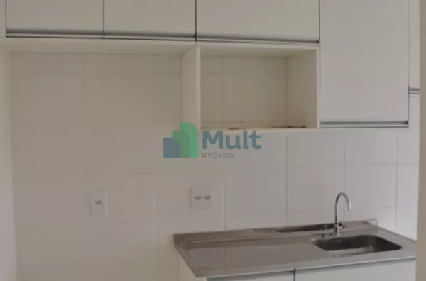 Apartamento em ótima localização na Av Caramuru com 55m² de área útil.