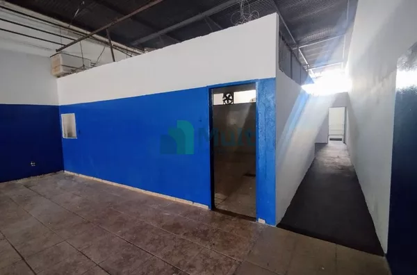 Salão Comercial em ótima localização no Monte Alegre, com 260m²