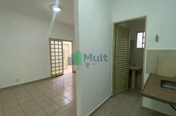 Sala em ótima localização na Vila Seixas, com com 37m² de área útil.