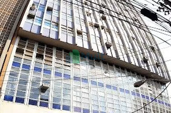 Sala Comercial no centro da Cidade, próximo ao calçadão, bem localizada, com 38,34 m² de área útil.