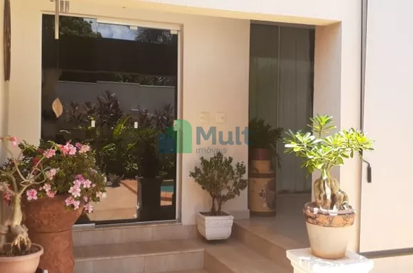 Lindo Sobrado em Condomínio Fechado na Cidade de Bonfim Paulista -SP com 299,14m² de terreno e 290,46m² de área útil.