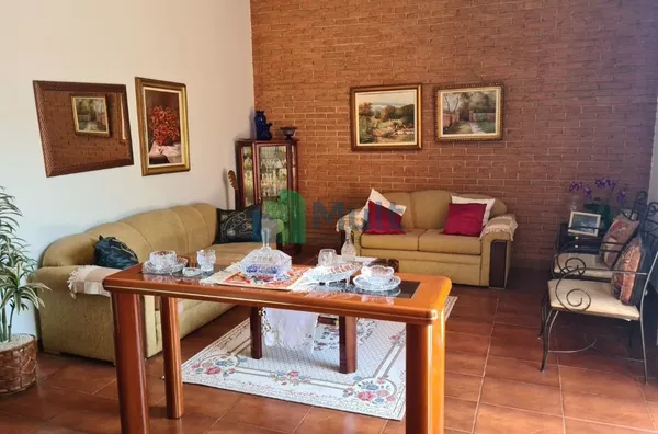 Casa com 3 dormitórios para alugar, 200 m² por R$ 6.950,00/mês - Jardim América - Ribeirão Preto/SP