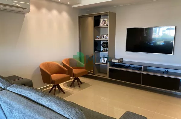 Apartamento em excelente localização no Bairro Bosque das Juritis com 86,76 m² de área privativa.