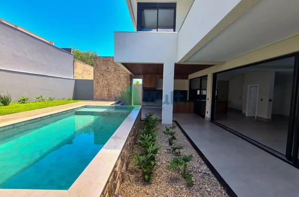 Casa no Condomínio Alphaville 2 em Bonfim Paulista, 364m² de área construída.