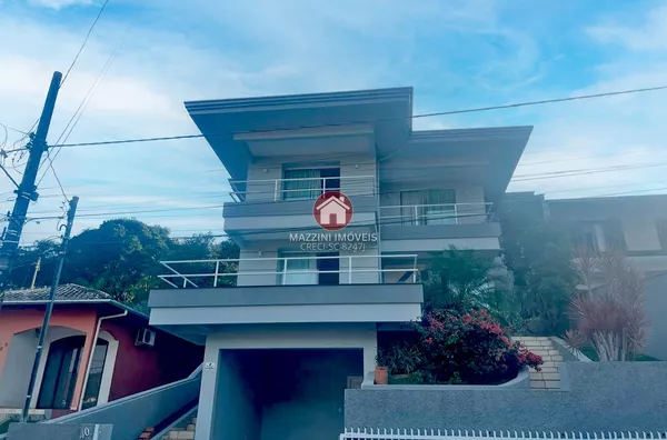 Vende-se Casa no bairro Sumaré, Rio do Sul / SC