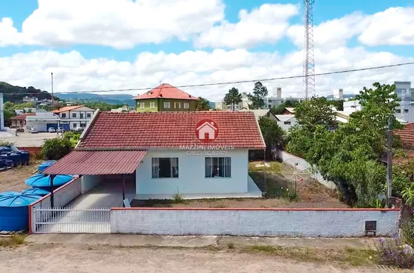 Vende-se Casa no Centro de Lontras / SC