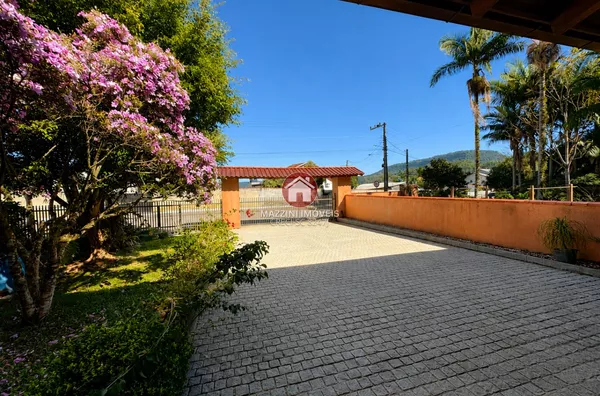 Vende-se Casa no bairro Salto Pilão, em Lontras/SC
