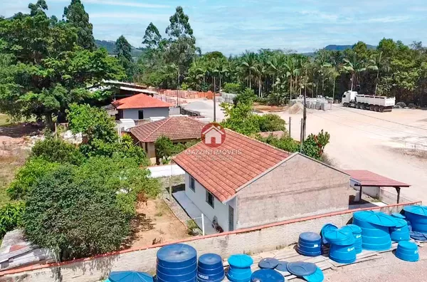Vende-se Casa no Centro de Lontras / SC