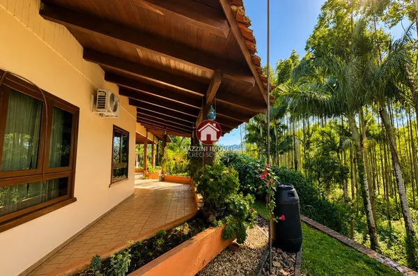 Vende-se Casa no bairro Salto Pilão, em Lontras/SC