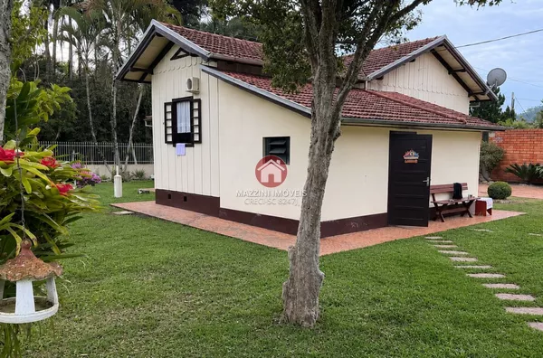 Vende-se Casa no bairro Rainha, em Rio do Sul/SC