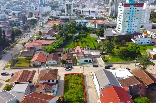Vende-se Terreno no bairro Jardim América, em Rio do Sul / SC