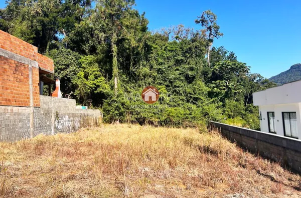 Vende-se Terreno no Lot. Novo Horizonte, em Rio do Sul / SC