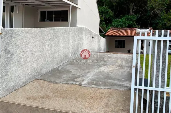 Vende-se Casa no Loteamento Tucano, Rio do Sul / SC