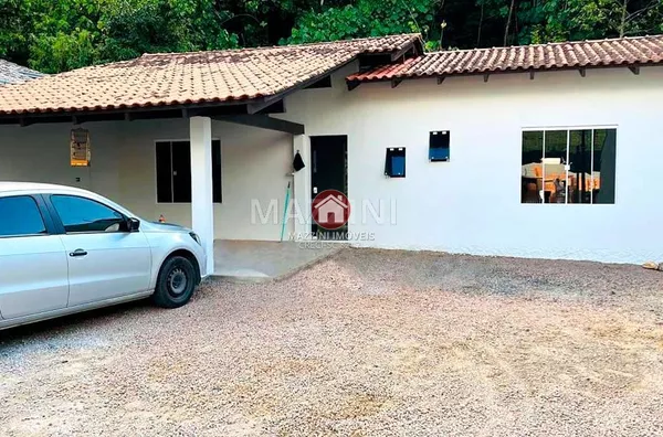 Vende-se Casa no Loteamento Tucano, Rio do Sul / SC