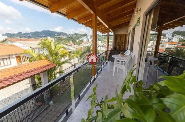 Vende-se Casa no bairro Eugênio Schneider, Rio do Sul / SC